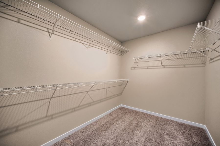 Spacious, unfurnished interior of a new home in Ridge at Lorson Ranch, Colorado Springs (Image 28).