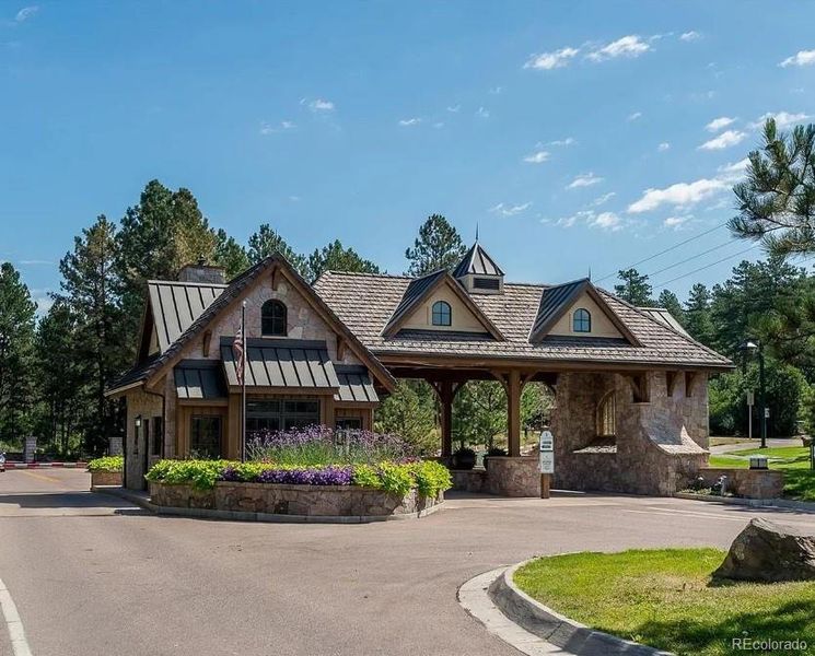 Community amenities in , Castle Rock (Image 5).