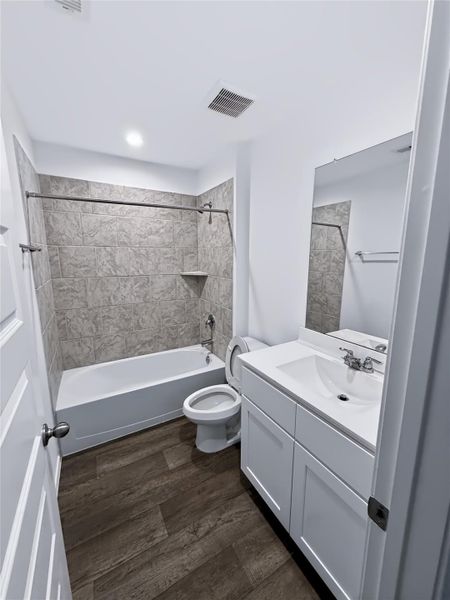 Furnished interior view inside a new home in Windstone on the Prairie, Richmond (Image 7).