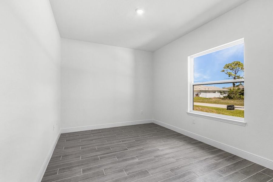 Spacious, unfurnished interior of a new home in Cape Coral, Cape Coral (Image 23). Spacious, unfurnished interior of a new home in Cape Coral, Cape Coral (Image 23).