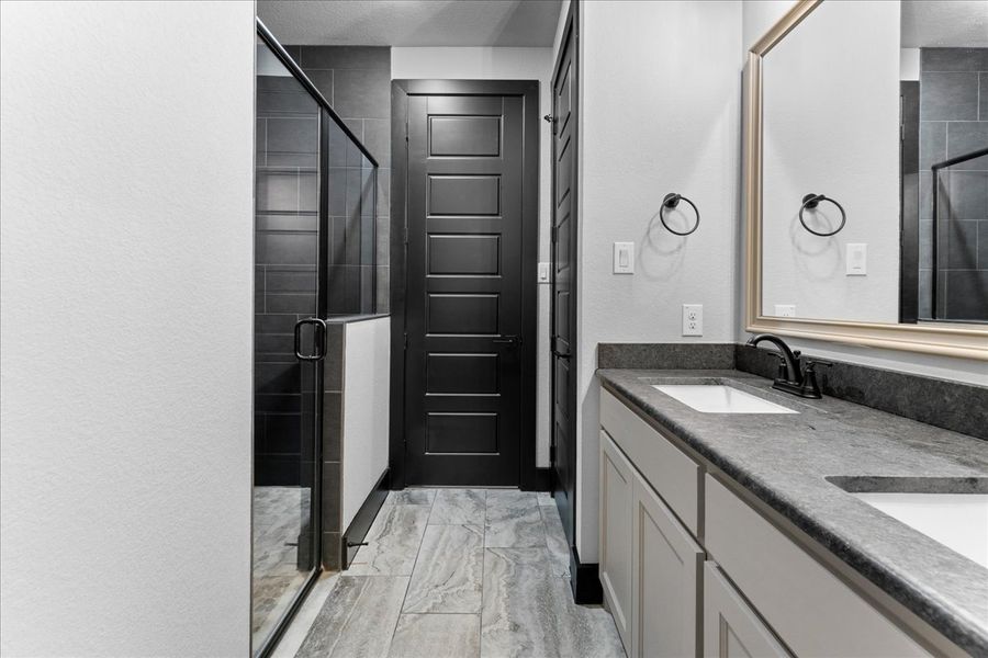 Representative furnished interior of a home built from the The Harper II by Doug Parr Custom Homes in Monarch Manor, Poolville (Image 13).