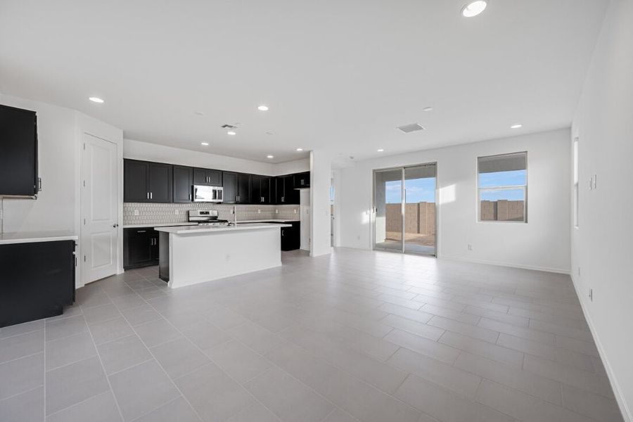 Representative furnished interior of a home built from the Sandstone by Taylor Morrison in Artisan at Asante Discovery Collection, Surprise (Image 3). Representative furnished interior of a home built from the Sandstone by Taylor Morrison in Artisan at Asante Discovery Collection, Surprise (Image 3).