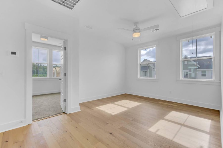 Spacious, unfurnished interior of a new home in , Summerville (Image 27). Spacious, unfurnished interior of a new home in , Summerville (Image 27).