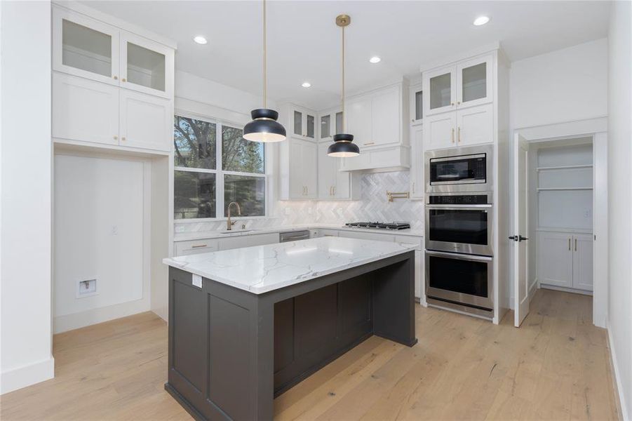 Furnished interior view inside a new home in , Tyler (Image 8).