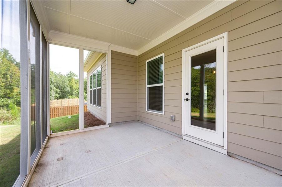 Image 32 of a home in Sierra Creek. Image 32 of a home in Sierra Creek.