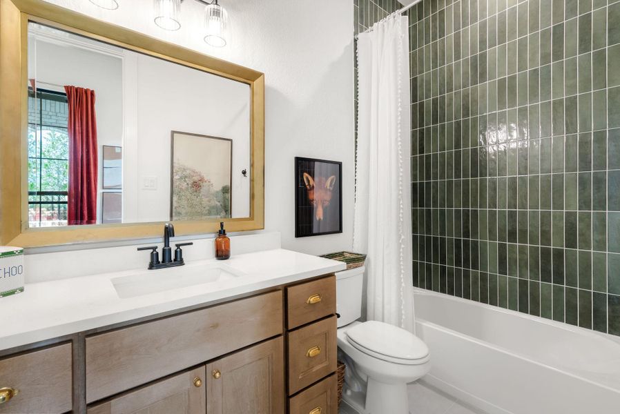 Furnished interior view inside a new home in Santa Rita Ranch, Liberty Hill (Image 8).