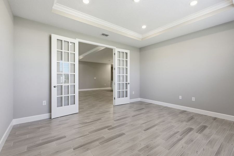 Spacious, unfurnished interior of a new home in Headwaters at Lofton Creek, Yulee (Image 21).