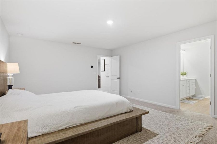 Furnished interior view inside a new home in Kingsley Creek, Lithonia (Image 27). Furnished interior view inside a new home in Kingsley Creek, Lithonia (Image 27).