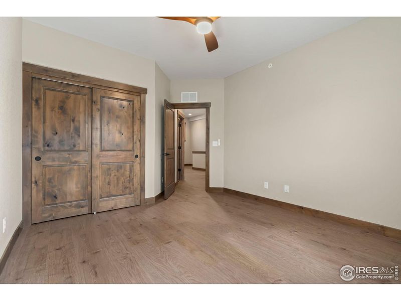 Spacious, unfurnished interior of a new home in , Estes Park (Image 10).