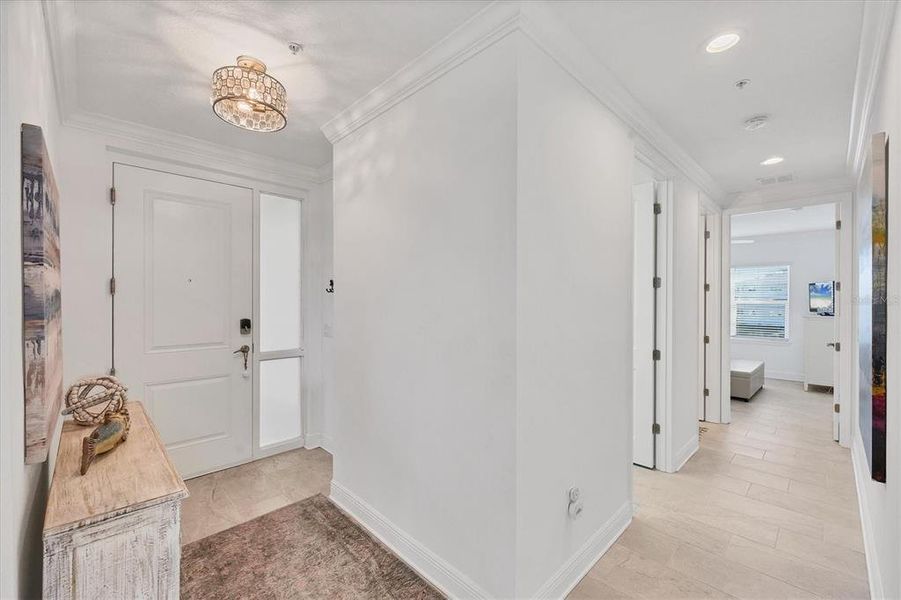 Spacious, unfurnished interior of a new home in , Bradenton (Image 22).