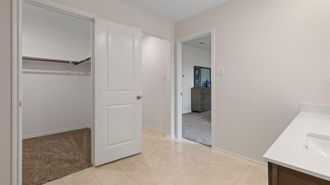 Spacious, unfurnished interior of a new home in Wildwood, Royse City (Image 17).