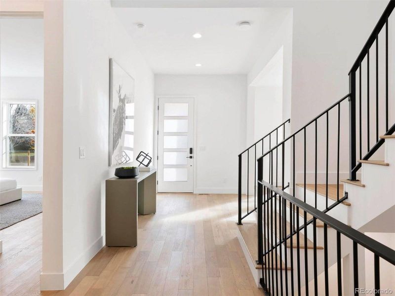 Spacious, unfurnished interior of a new home in , Denver (Image 21).