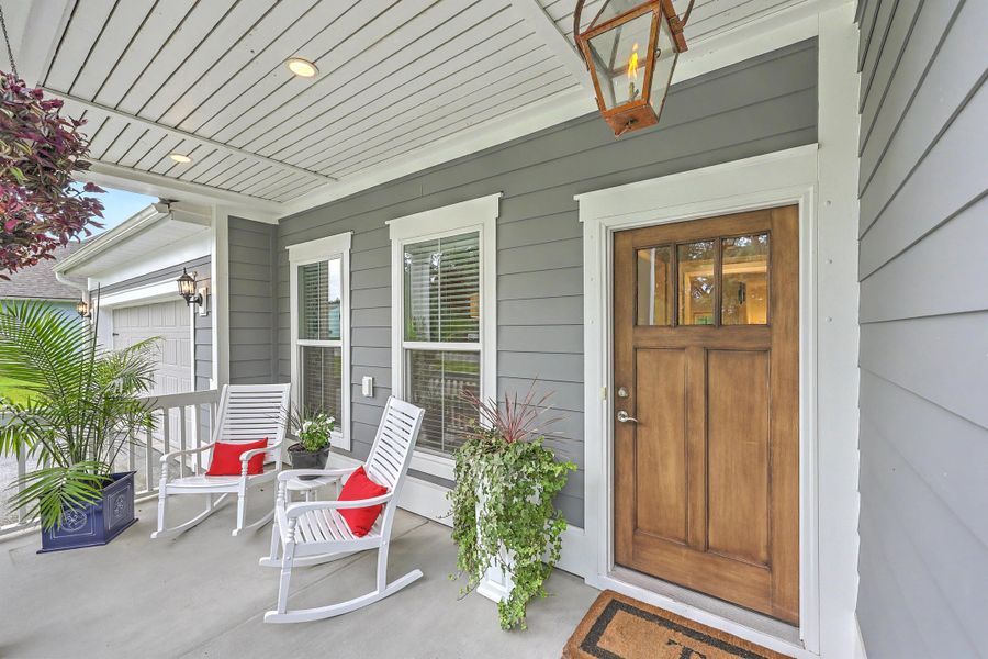 Exterior details and patio area of a home in Sea Island Preserve, Johns Island (Image 28).