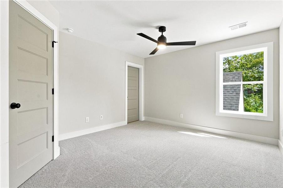 Spacious, unfurnished interior of a new home in , Marietta (Image 25).