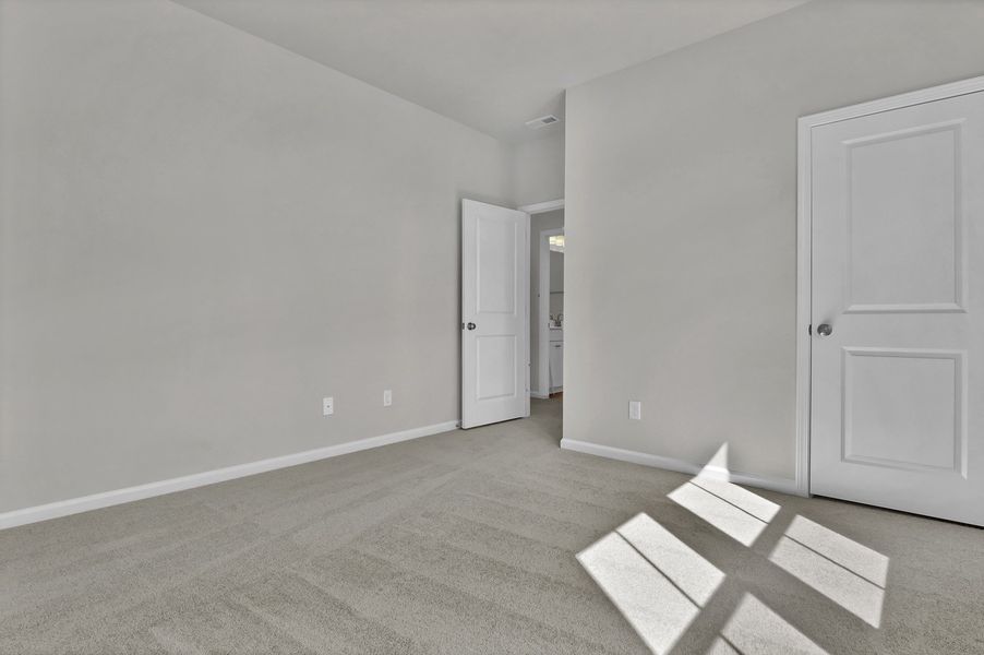 Spacious, unfurnished interior of a new home in Grand Park, Leland (Image 24).