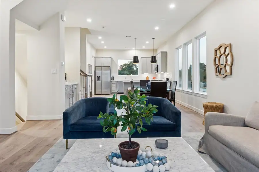 Furnished interior view inside a new home in Willowbend Point, Houston (Image 15).