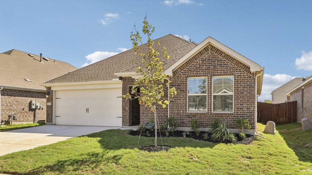 Representative exterior photo of a completed home built from the Hale by D.R. Horton in Silverado, Aubrey, TX (Image 2). Representative exterior photo of a completed home built from the Hale by D.R. Horton in Silverado, Aubrey, TX (Image 2).