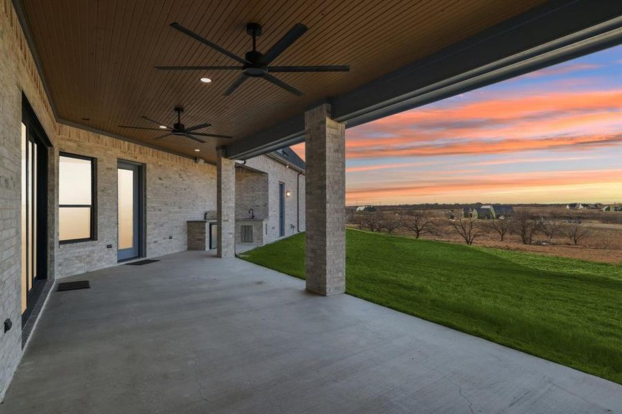 Exterior details and patio area of a home in , Aledo (Image 4).