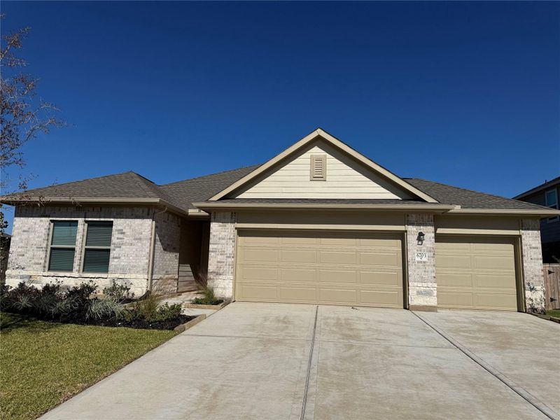 Front exterior of a new home in Arabella on the Prairie, Richmond, TX, highlighting curb appeal (Image 2).