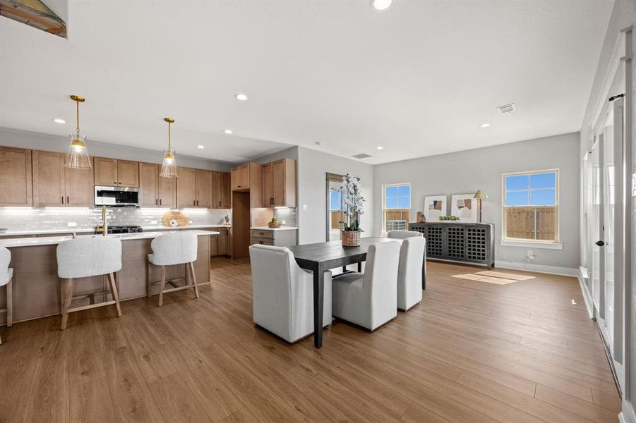 Furnished interior view inside a new home in , Cleburne (Image 7).