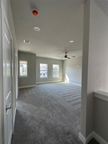 Spacious, unfurnished interior of a new home in , Dallas (Image 22).