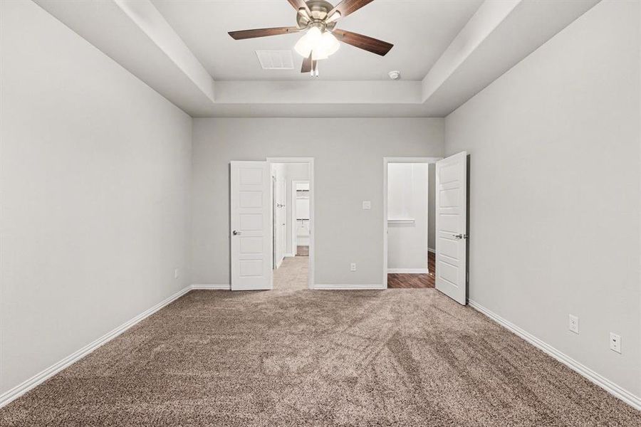 Spacious, unfurnished interior of a new home in Courts Of Bonnie Brae, Denton (Image 24).
