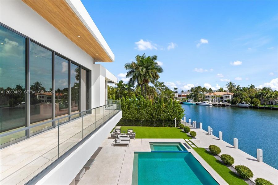 Exterior details and patio area of a home in , Fort Lauderdale (Image 26).