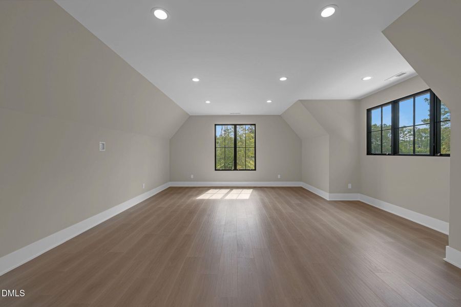 73-web-or-mls-untitled-04022