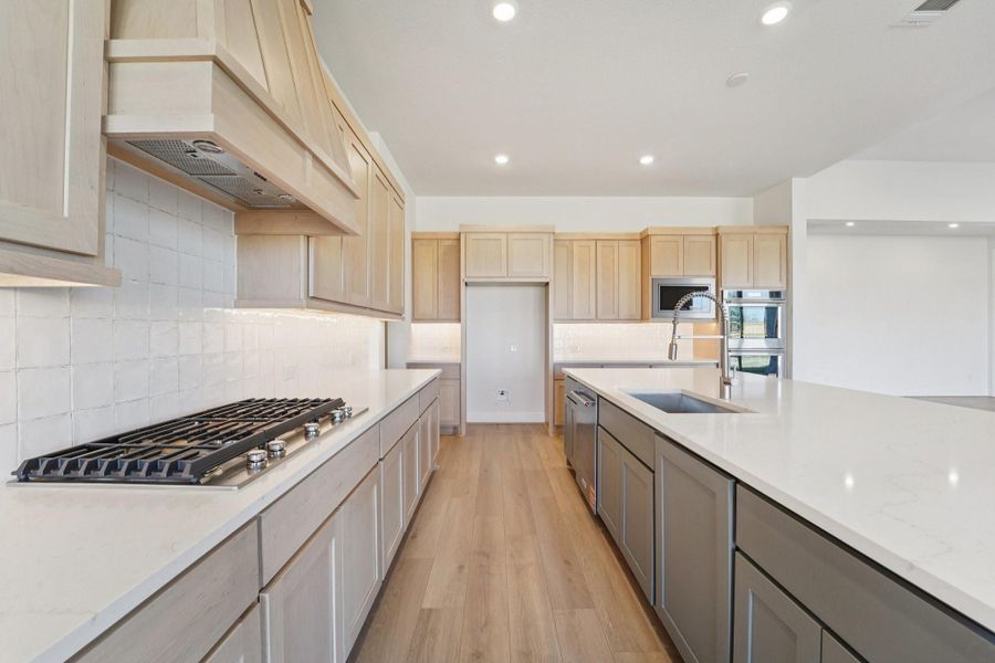 Furnished interior view inside a new home in Meridiana 70', Manvel (Image 7).