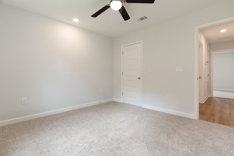 Spacious, unfurnished interior of a new home in Southern Charm, Crestview (Image 36). Spacious, unfurnished interior of a new home in Southern Charm, Crestview (Image 36).