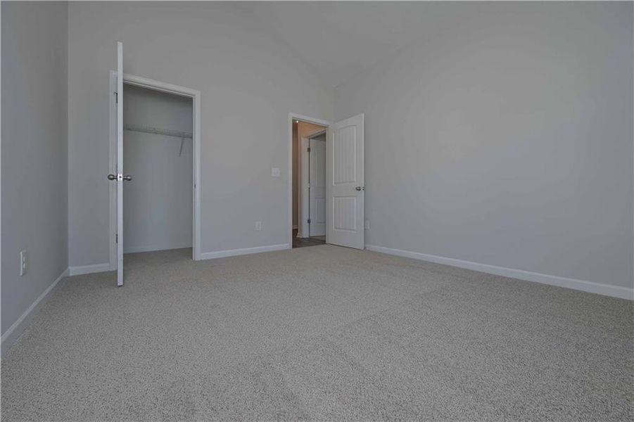 Spacious, unfurnished interior of a new home in , Villa Rica (Image 13).