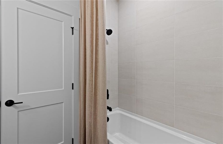 Image 48 of a home in Silverwood. Image 48 of a home in Silverwood.