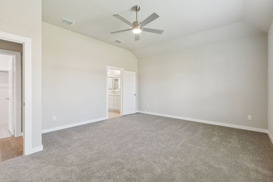Representative unfurnished interior of a home built from the Stanley II | Ventana by Trophy Signature Homes in Ventana, Fort Worth (Image 32).