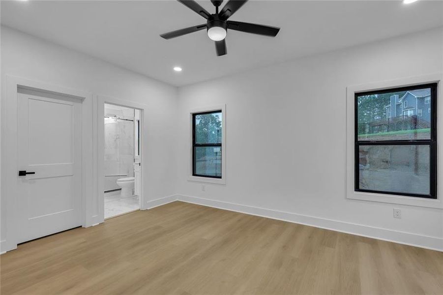 Spacious, unfurnished interior of a new home in , Snellville (Image 74). Spacious, unfurnished interior of a new home in , Snellville (Image 74).