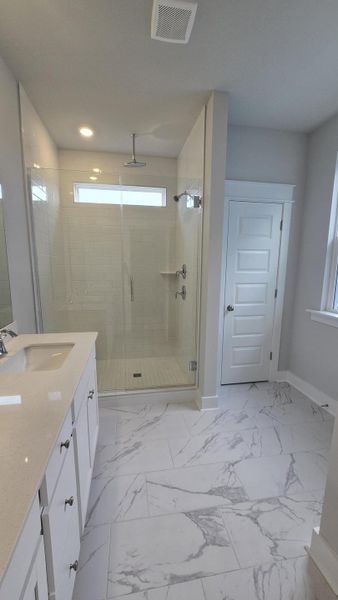 Image 36 of a home in .