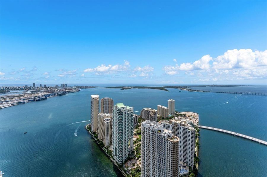 Condo located in Miami, FL showcasing its design and architecture (Image 3). Condo located in Miami, FL showcasing its design and architecture (Image 3).