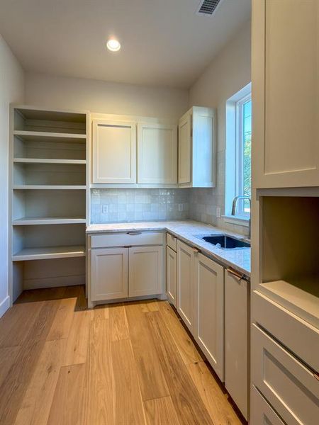 Furnished interior view inside a new home in , Roanoke (Image 5).