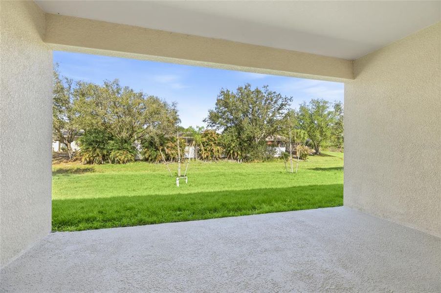 Exterior details and patio area of a home in , North Port (Image 3).