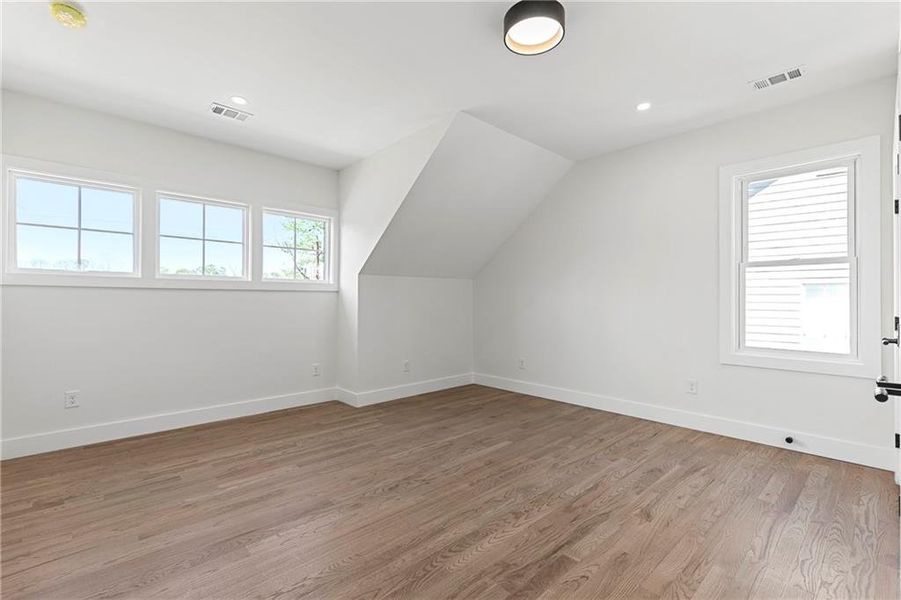 Spacious, unfurnished interior of a new home in , Atlanta (Image 42).