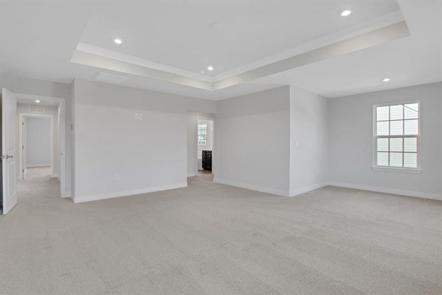 Spacious, unfurnished interior of a new home in Edinburgh, Locust Grove (Image 40).