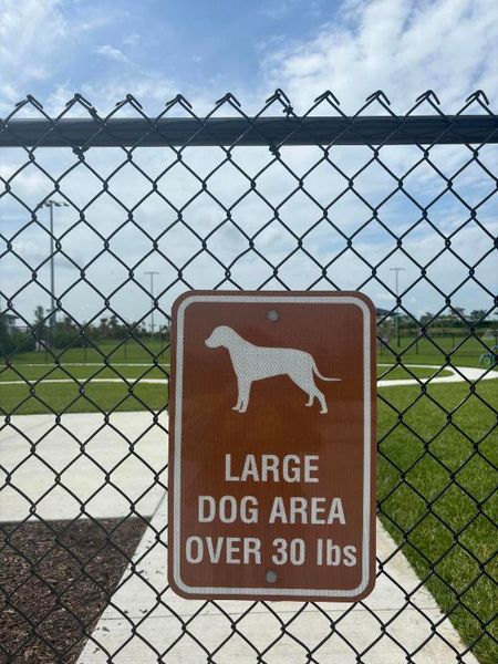 Paseo Dog Park Signs