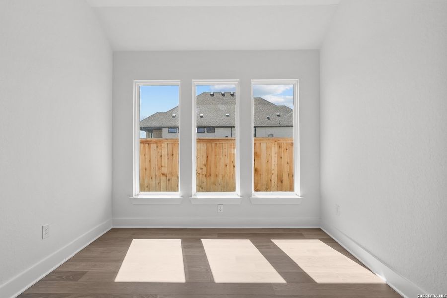 Spacious, unfurnished interior of a new home in Mayfair, New Braunfels (Image 22).