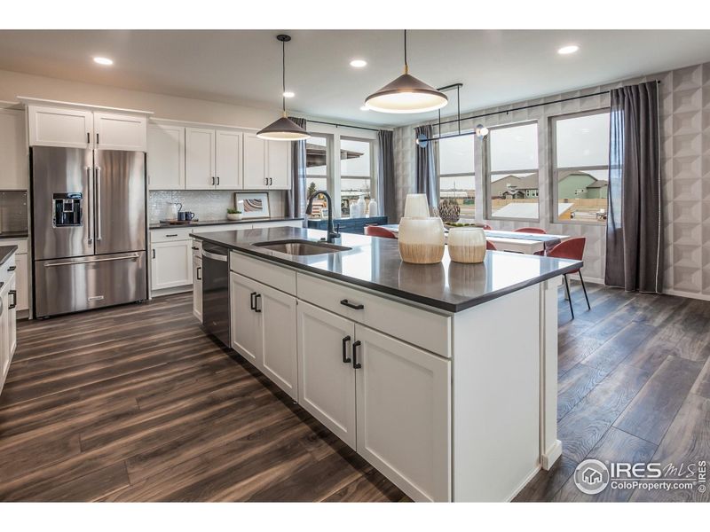 EXAMPLE PHOTO: KITCHEN ISLAND EXAMPLE PHOTO: KITCHEN ISLAND
