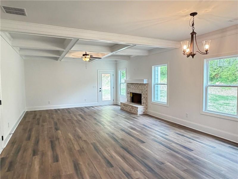 Spacious, unfurnished interior of a new home in , Jefferson (Image 25).