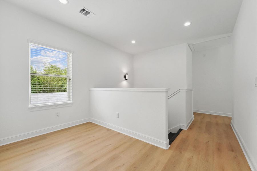 Image 23 of a home in . Image 23 of a home in .