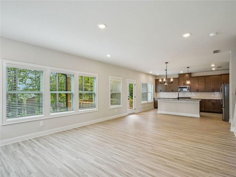 Spacious, unfurnished interior of a new home in Martin Springs - Estate Series, Lawrenceville (Image 12).