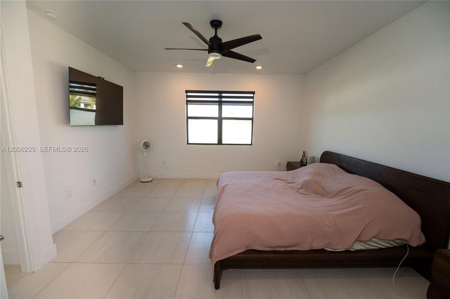 Furnished interior view inside a new home in , Homestead (Image 45).
