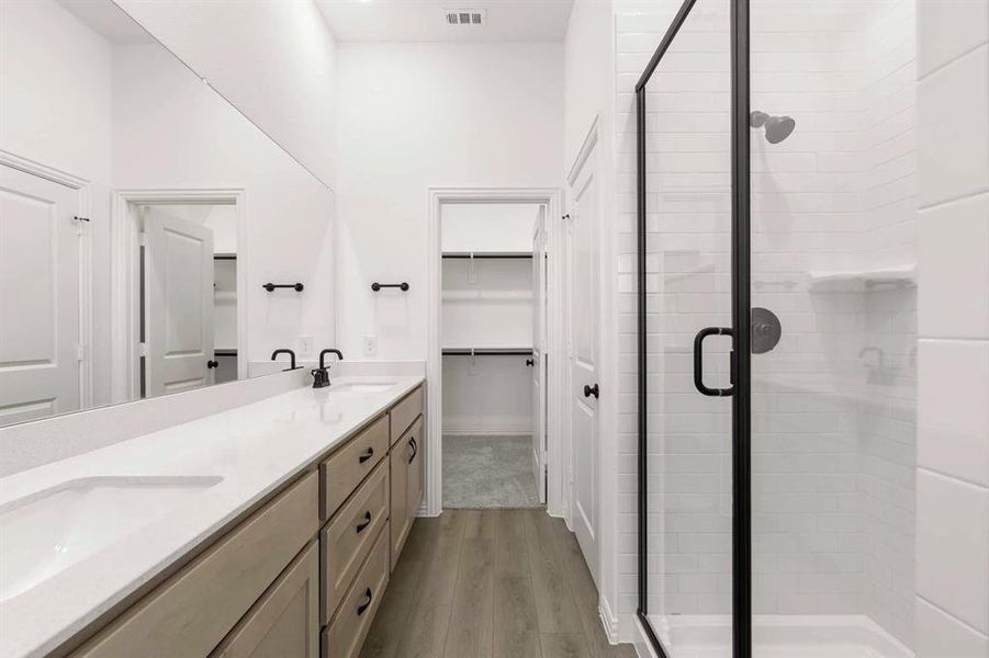 Furnished interior view inside a new home in Creekview Fossil Ridge, Pilot Point (Image 7). Furnished interior view inside a new home in Creekview Fossil Ridge, Pilot Point (Image 7).