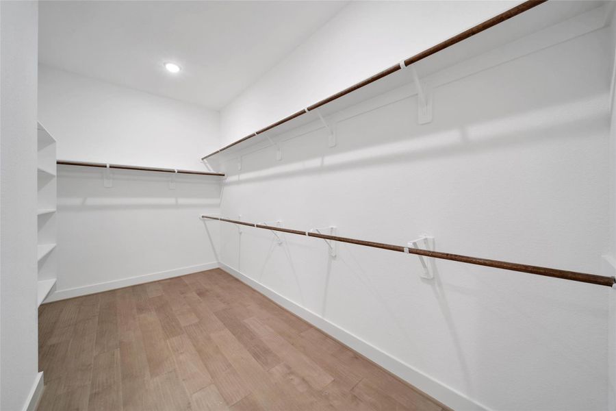 Spacious, unfurnished interior of a new home in Lago Pointe, Seabrook (Image 14). Spacious, unfurnished interior of a new home in Lago Pointe, Seabrook (Image 14).