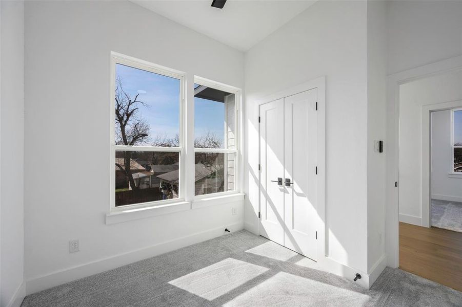 Spacious, unfurnished interior of a new home in , Dallas (Image 25).